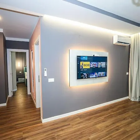 Great Style 2 Bedroom Apartment, Komuna E Parisit Apartment