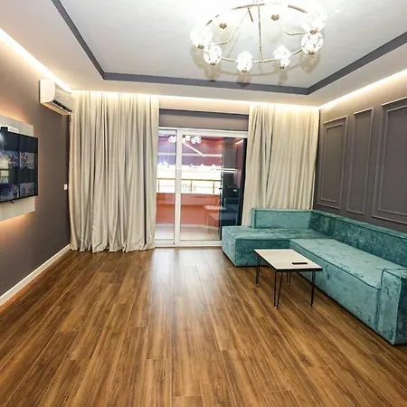 Great Style 2 Bedroom Apartment, Komuna E Parisit